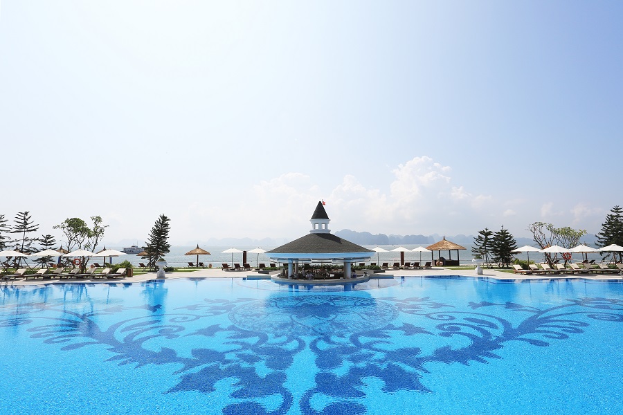 Pool Bar